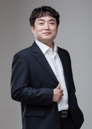 이성직 사진.jpg